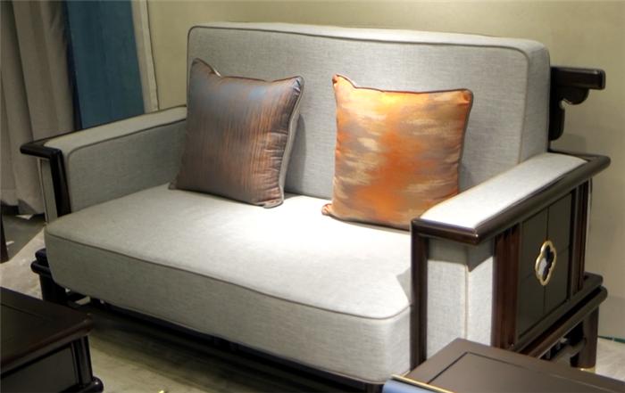 产品展示深圳市金天龙家具是一家专业从事新中式家具的研发